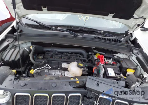 2021 Jeep Renegade Latitude 4X4 z USA, uszkodzony, nr VIN ZACNJDBB9MPN20302